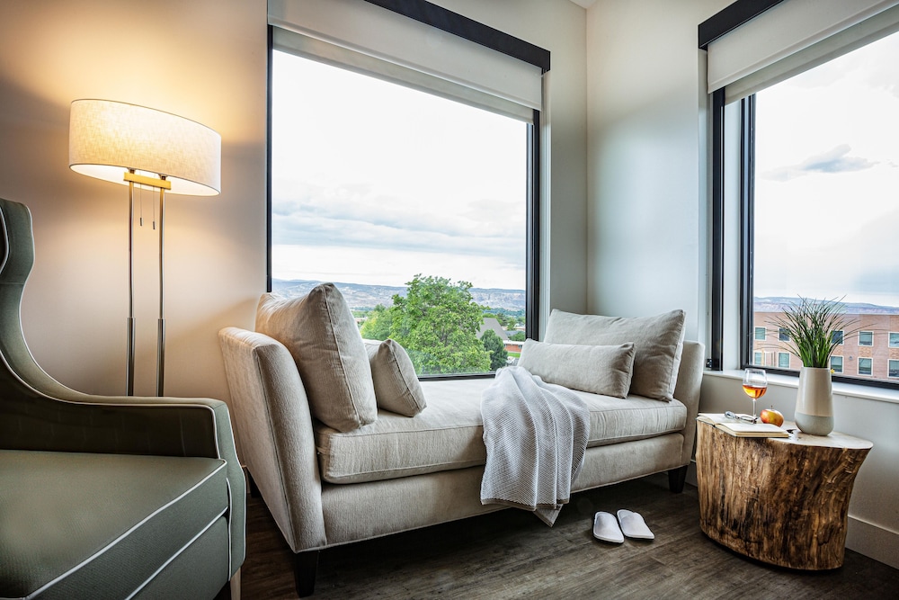 Hotel Maverick - photo 16