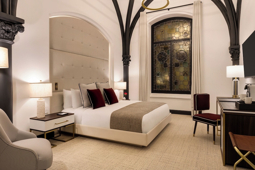 The Chemists Club Hotel - photo 35