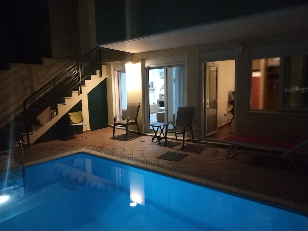 Private Pool & Panorama View Villa — 4-Star Luxury Hotel in Athens, Greece