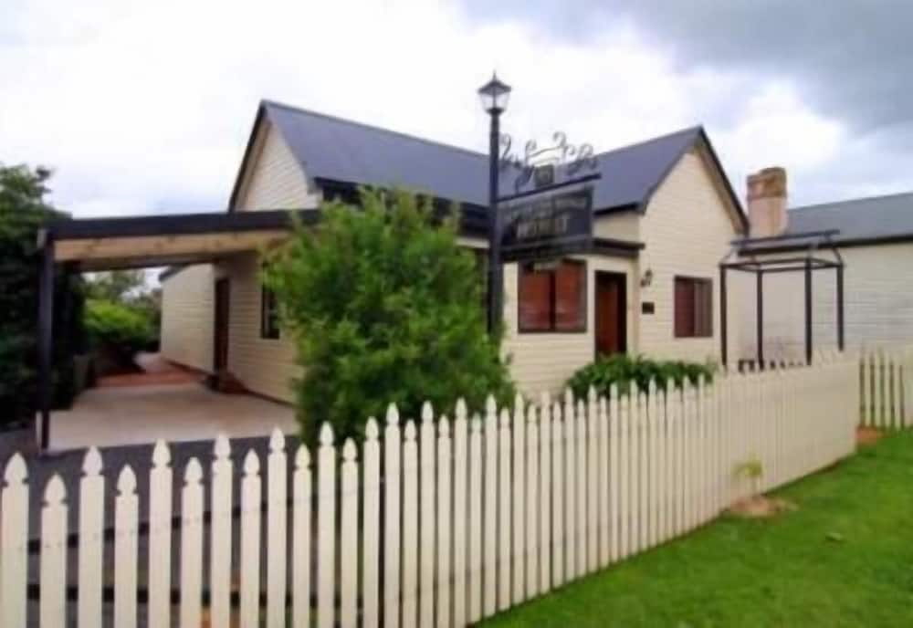 Top of the Range Retreat — 4-Star Luxury Hotel in Guyra, Australia