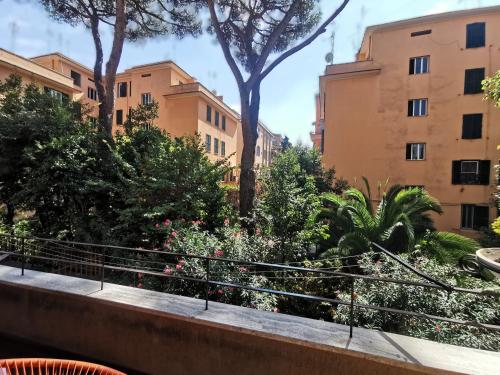 Casa Bonnet Elegant Stay Near Trastevere & Gianicolo — 4-Star Luxury Hotel in Rome, Italy