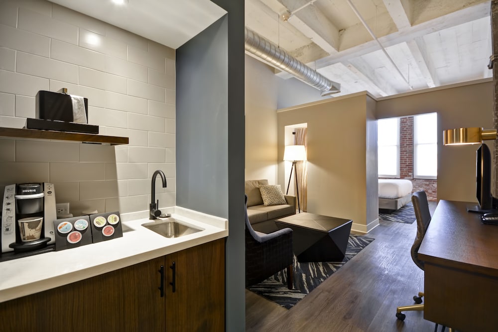 Hotel Indigo Kansas City The Crossroads by IHG - photo 11