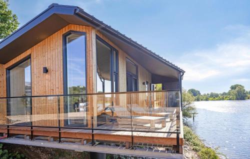 2 Bedroom Gorgeous Home In Kerkdriel — 5-Star Luxury Hotel in Kerkdriel, Netherlands