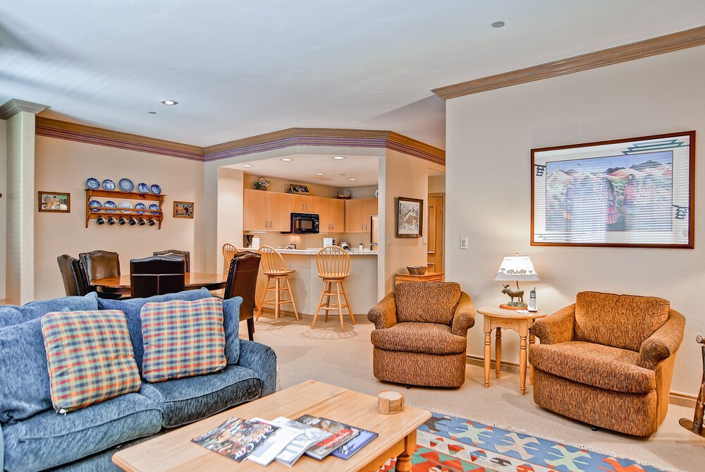 Highlands Slopeside by East West Hospitality - photo 269