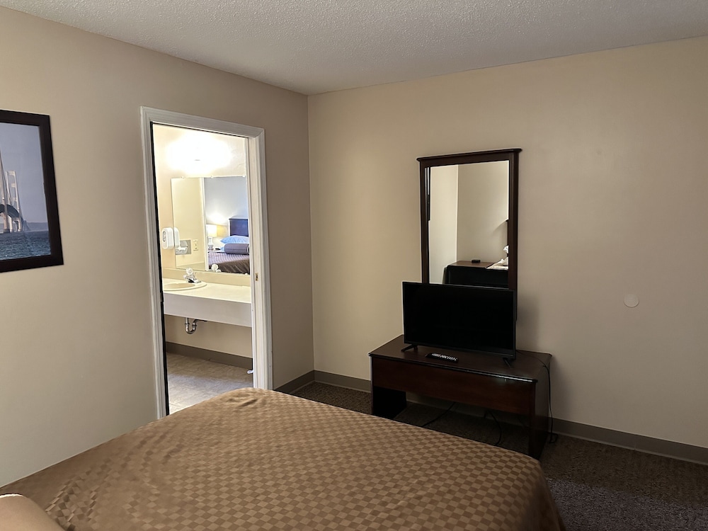 Cedar Hill Lodge - photo 33