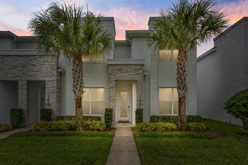 Amazing 4 Bedrooms Next to DisneyPrivate Pool in Orlando, United States