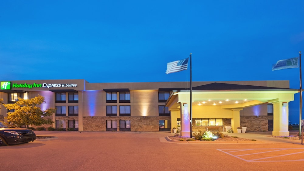 Holiday Inn Express Hotel & Suites Colby by IHG in Colby, United States