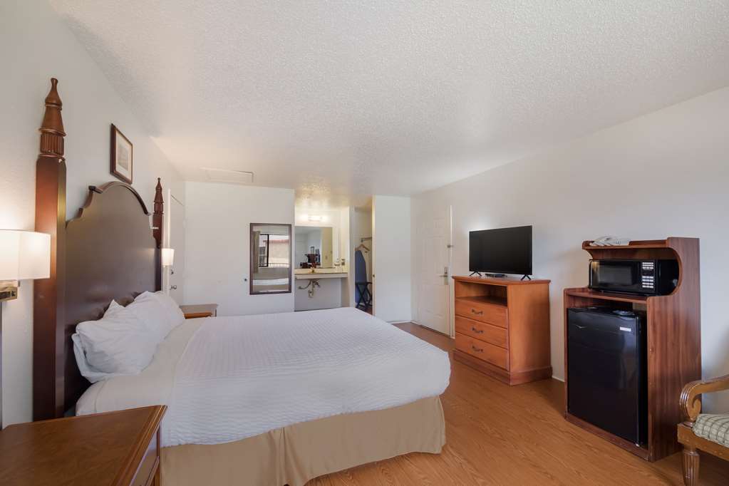 Americas Best Value Inn Lockhart TX - photo 2