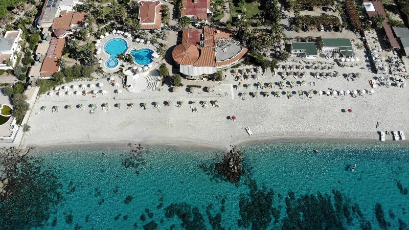 Villaggio Il Gabbiano — 4-Star Luxury Hotel in Ricadi, Italy