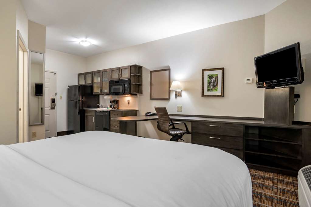 MainStay Suites Denham Springs Baton Rouge East - photo 9