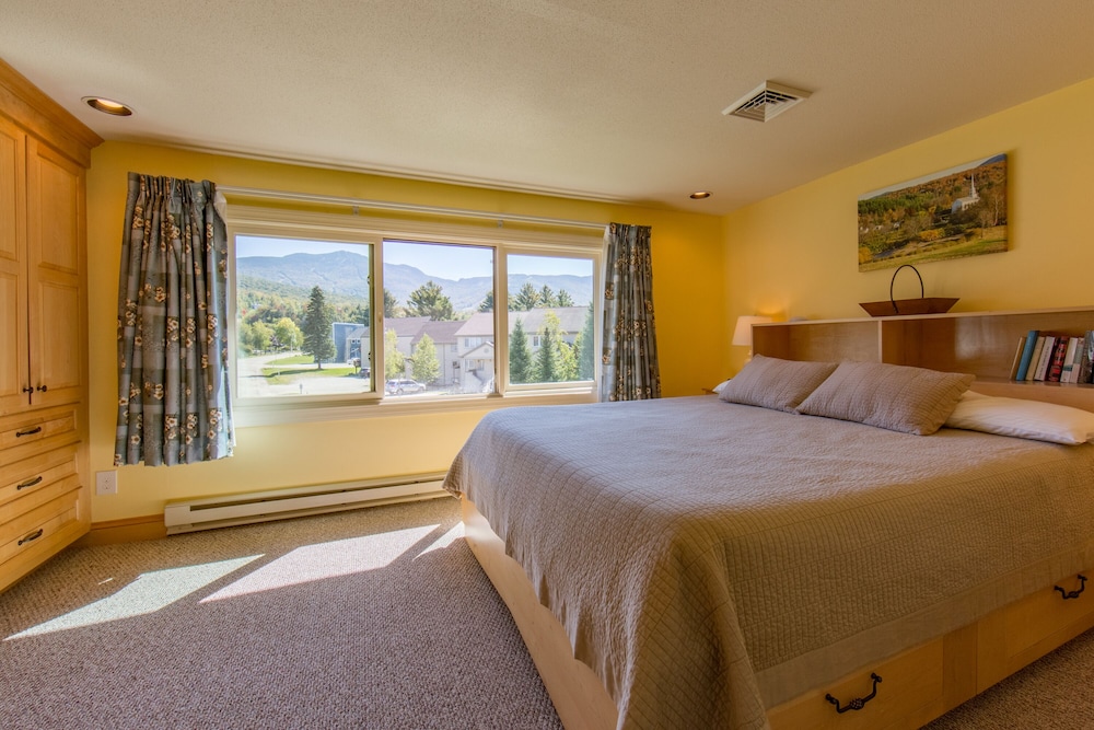 Smugglers' Notch Resort Private Suites - photo 12