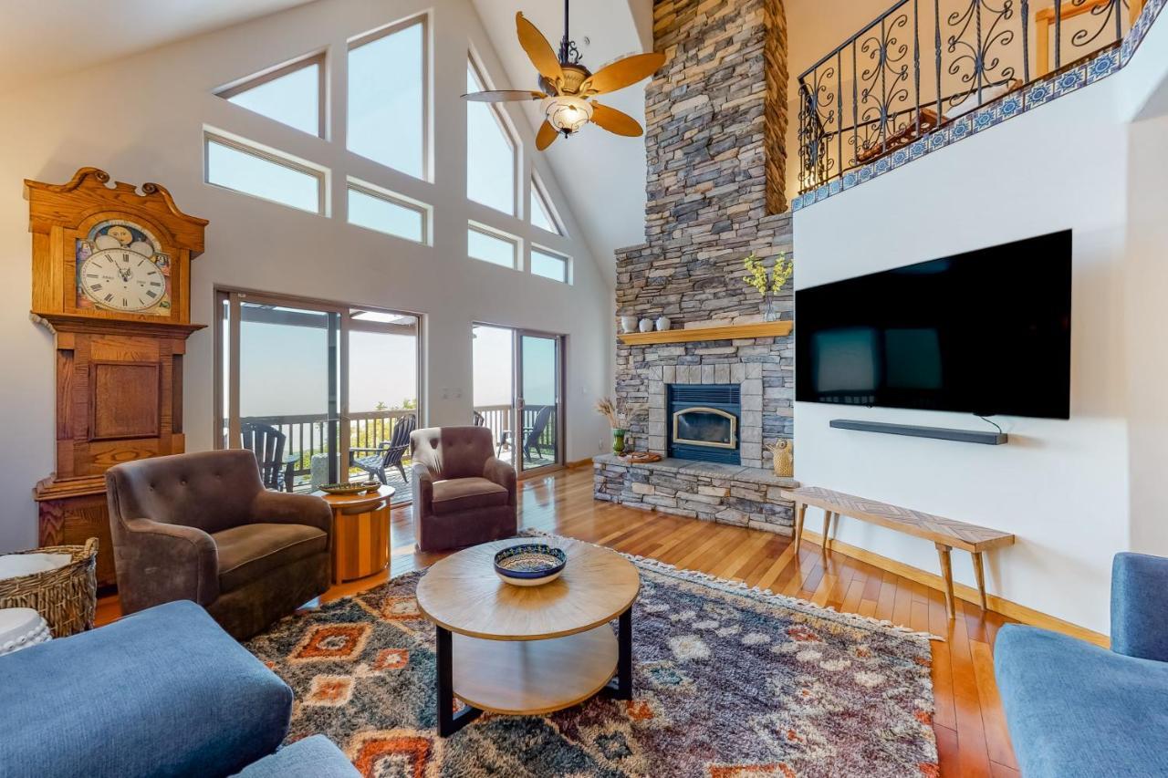 Million Dollar Mountain View — Crestline — photo 5