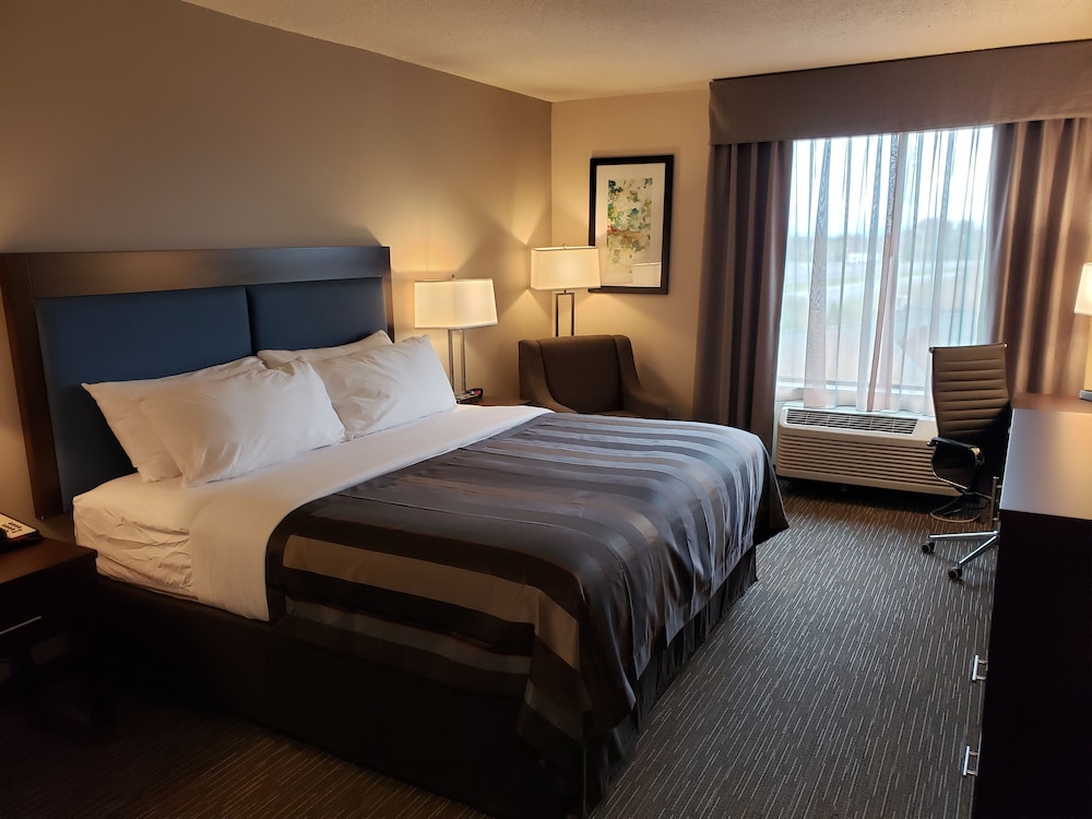 Wingate by Wyndham Christiansburg - photo 10