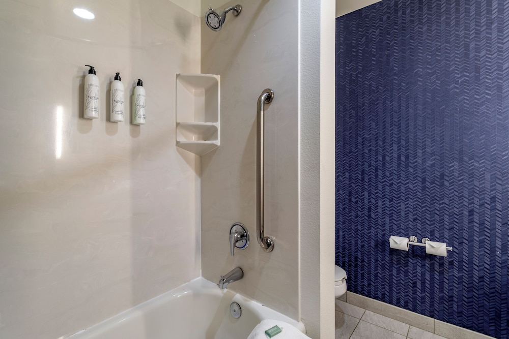Fairfield Inn by Marriott Boone - photo 23