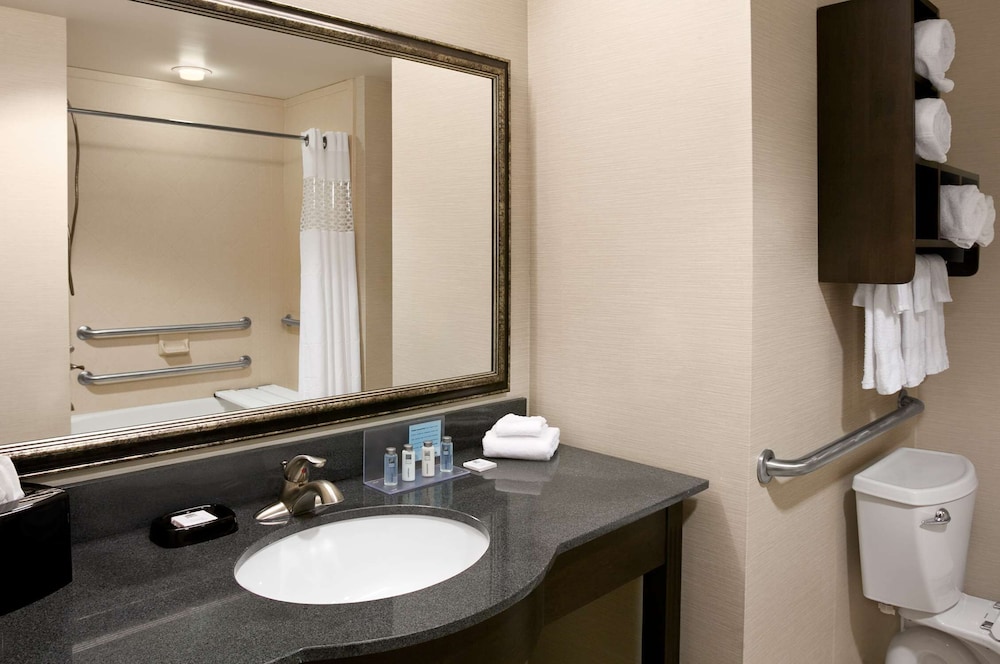 Hampton Inn & Suites Mansfield - photo 5