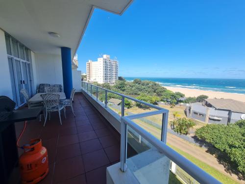 Colonial Sands 405 — 4-Star Luxury Hotel in Margate, South Africa