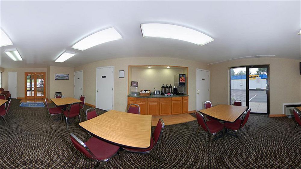 Rodeway Inn Civic Center - photo 3