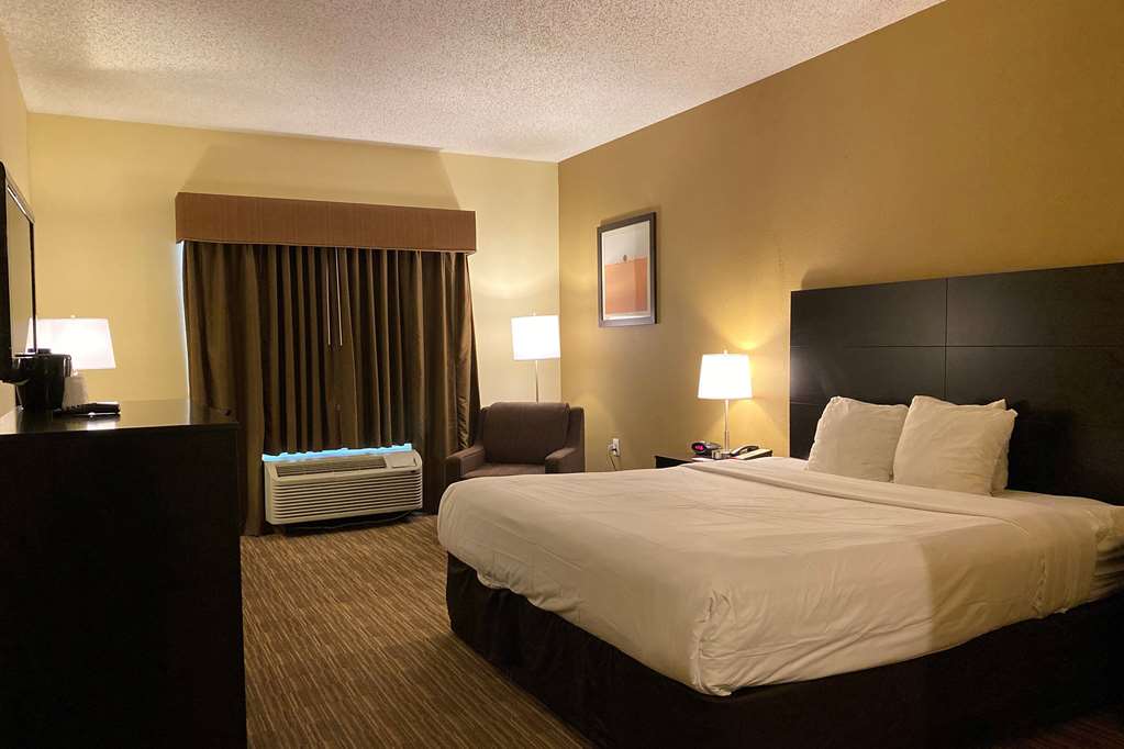 Baymont by Wyndham Houston North - featured photo