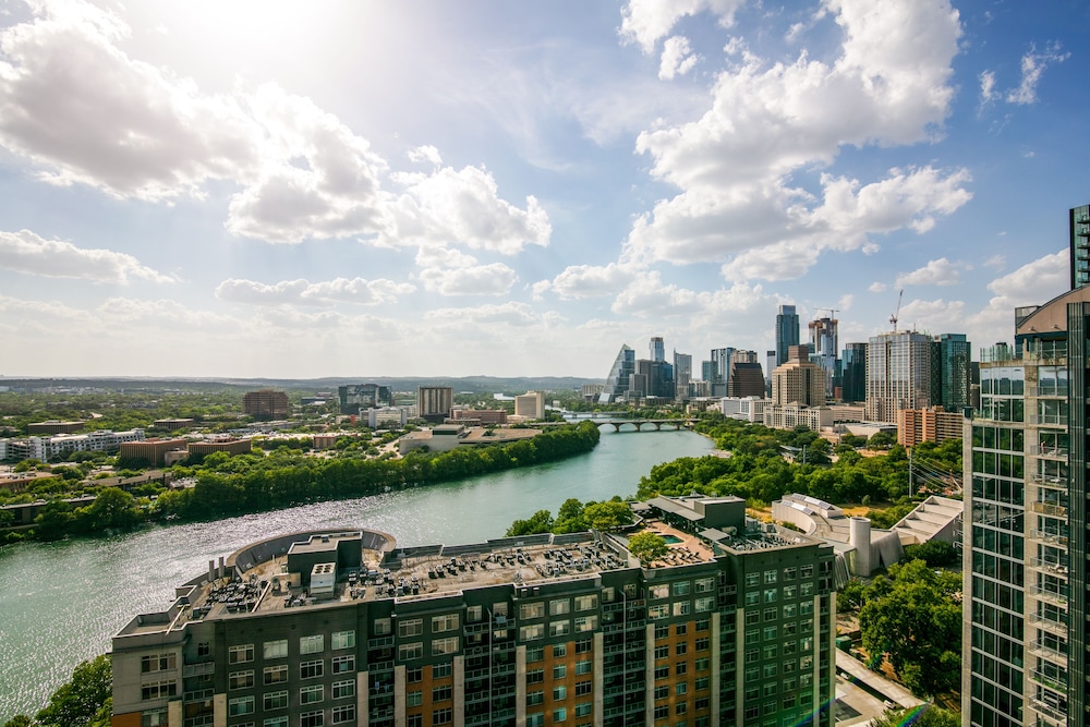 Austin Condo Hotel - photo 842