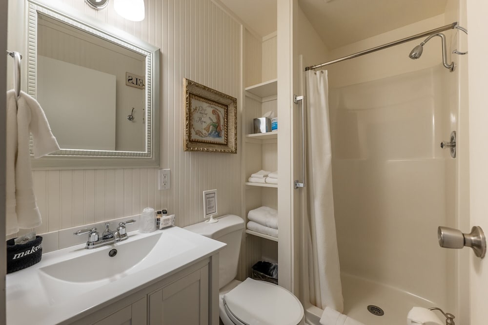 Bandon Marina Inn - photo 66