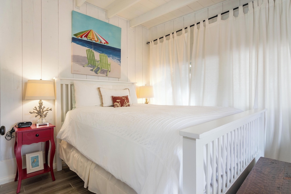 Redwood Hollow Cottages - photo 17