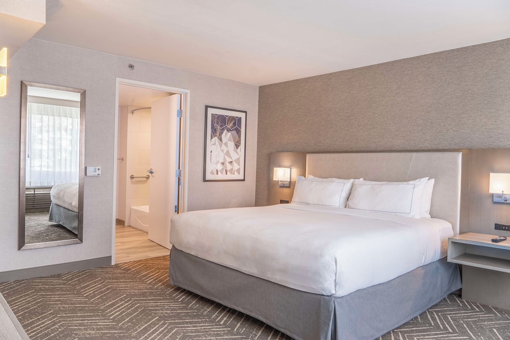 Orange County Hotel - photo 12