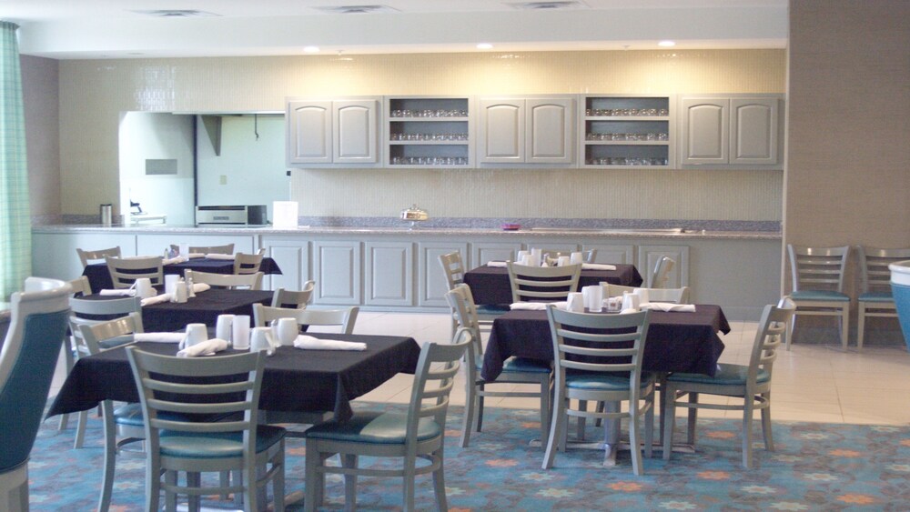 Holiday Inn Guin by IHG - photo 16