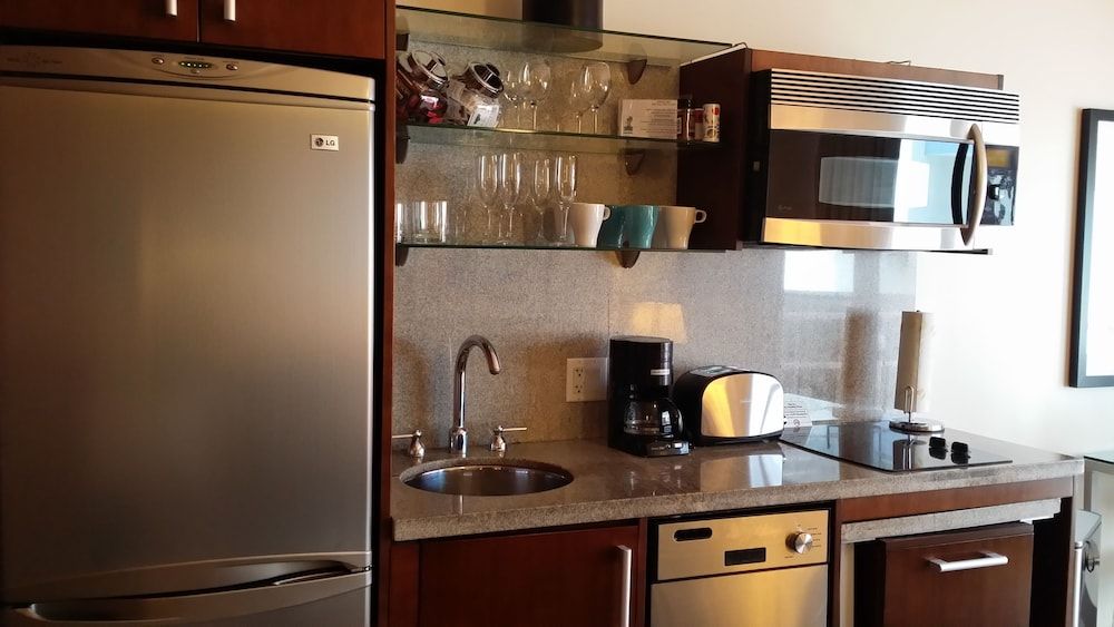 Strand Ocean Drive Suites - photo 12