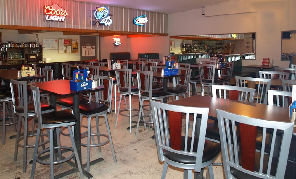 Yellowstone River Inn - photo 14