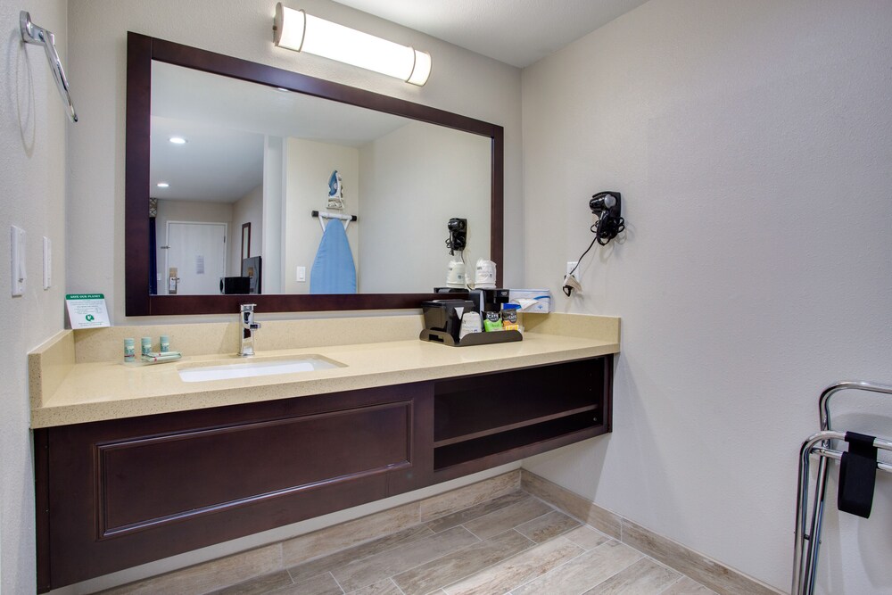 Quality Inn San Diego South Chula Vista - photo 29
