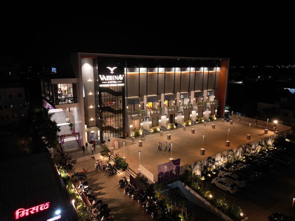 Vaishnav Hotel in Latur, India