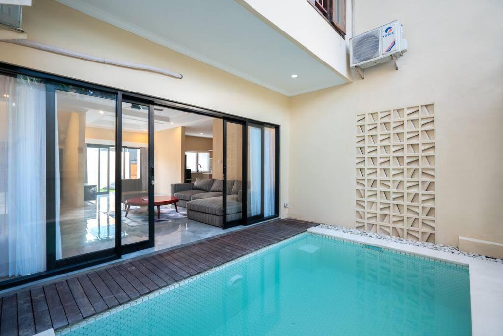 Villa Uma Sari c9 — 4-Star Luxury Hotel in Seminyak, Indonesia