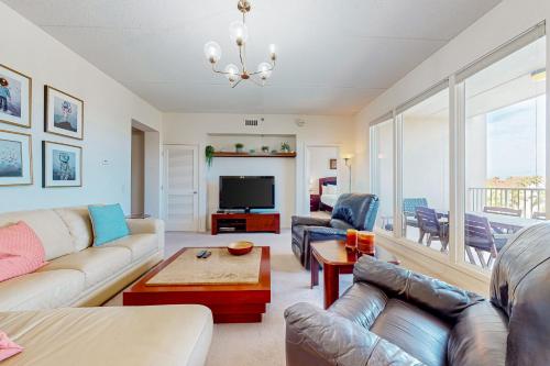 Palm Frond Sanctuary Unit 302 — 4-Star Luxury Hotel in South Padre Island, United States