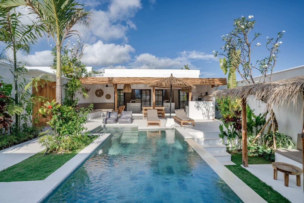 Villa Ruta II Luxury 2BR tropical villa next to Luna BC and Nyanyi beach — 4-Star Luxury Hotel in Tabanan, Indonesia