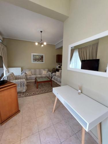 Despo's Apartment — 4-Star Luxury Hotel in Volos, Greece