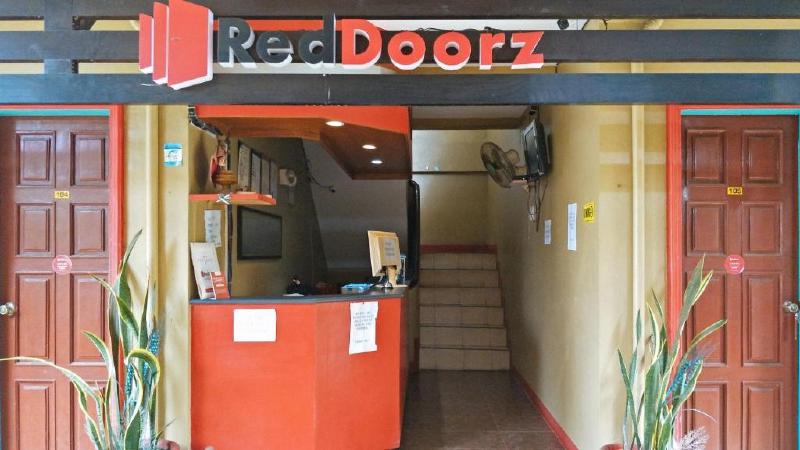 RedDoorz @ Bankal Lapulapu — hotel in Lapu-Lapu City
