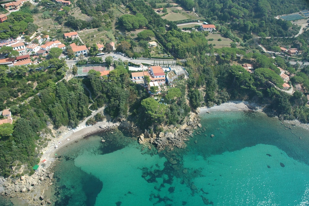 Viticcio - carbon neutral hotel in Portoferraio