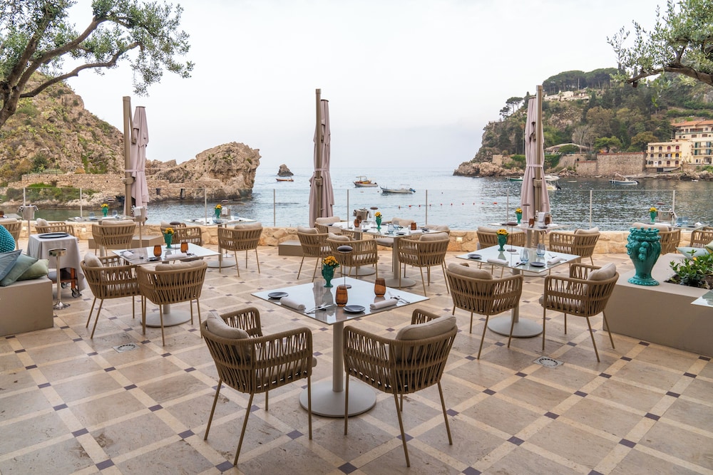 מזון ומשקאות