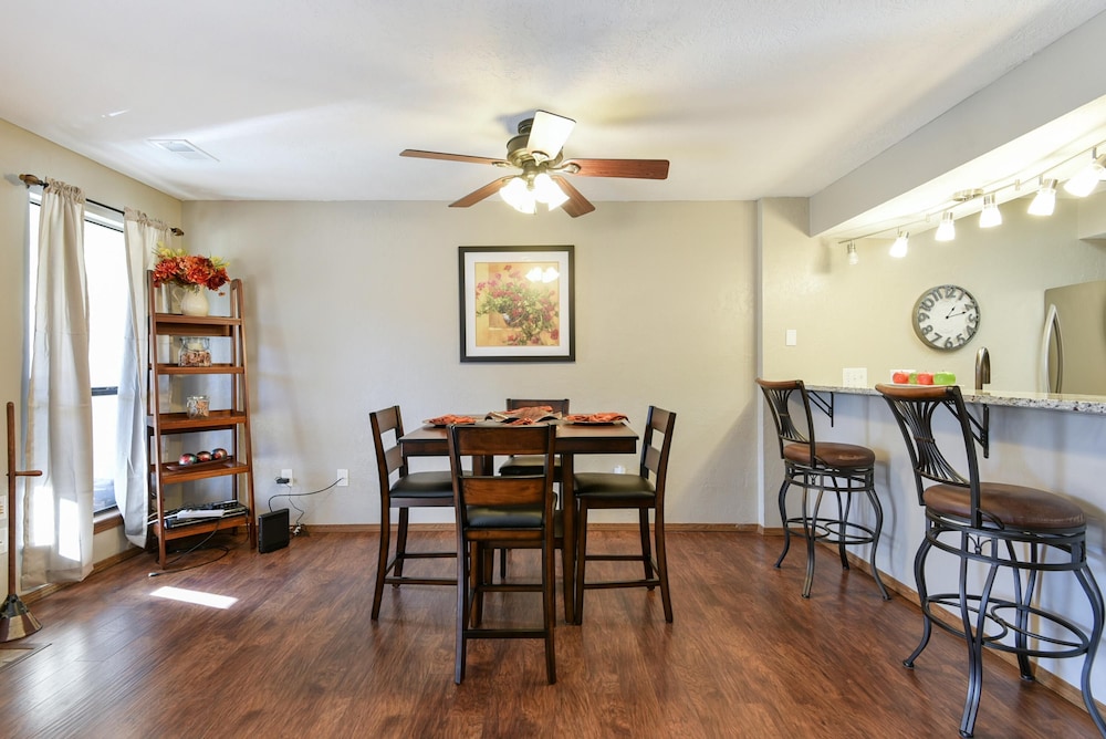 Matchplay Resort Amenities W Indoor Pool Comfort Meets Style And Fun - photo 8