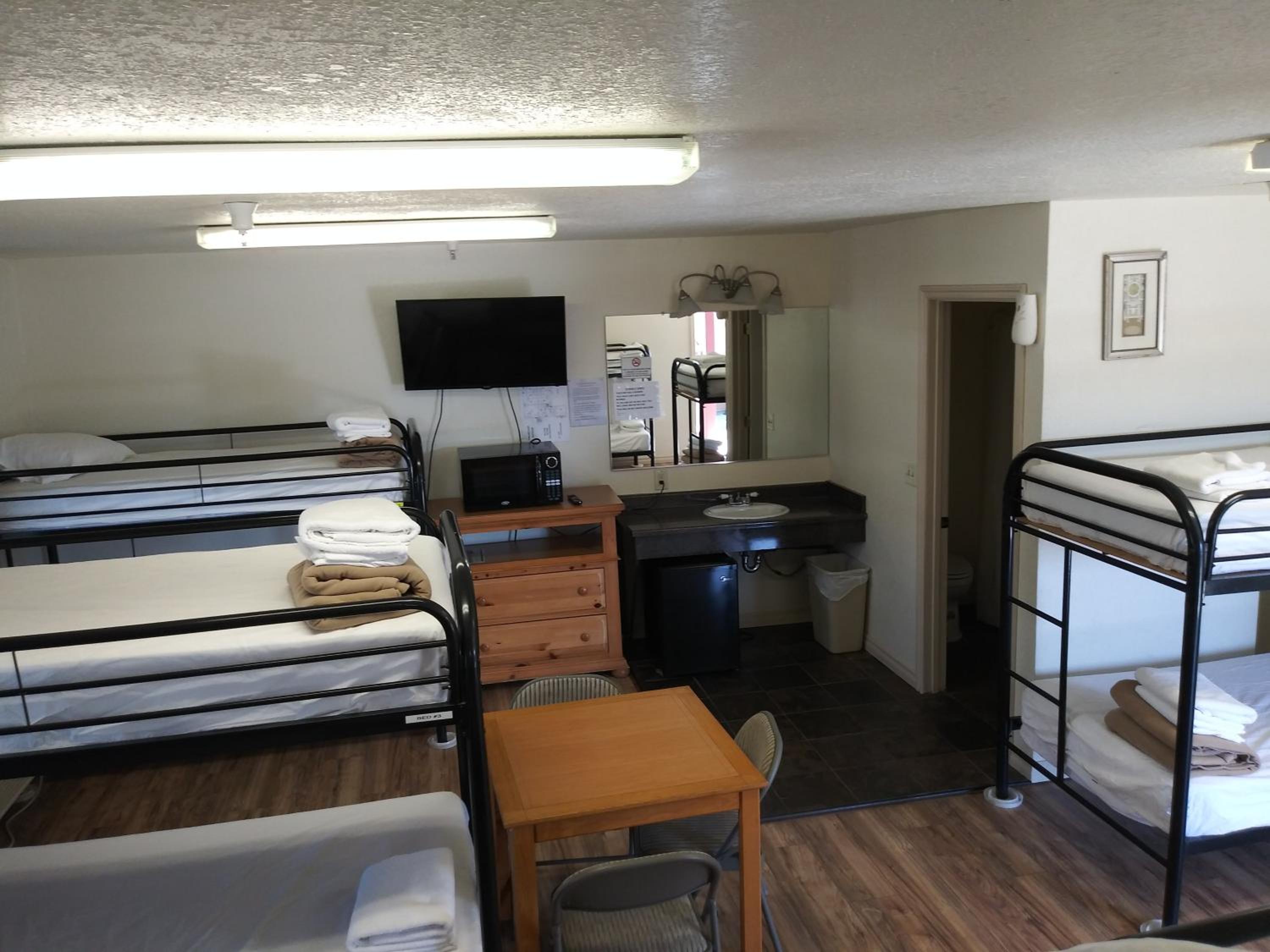 Whitney Portal Hostel And Hotel - photo 32