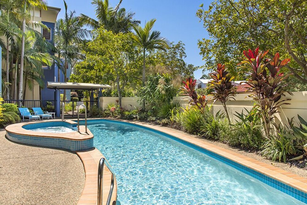 Twin Quays Noosa — 4-Star Luxury Hotel in Noosaville, Australia