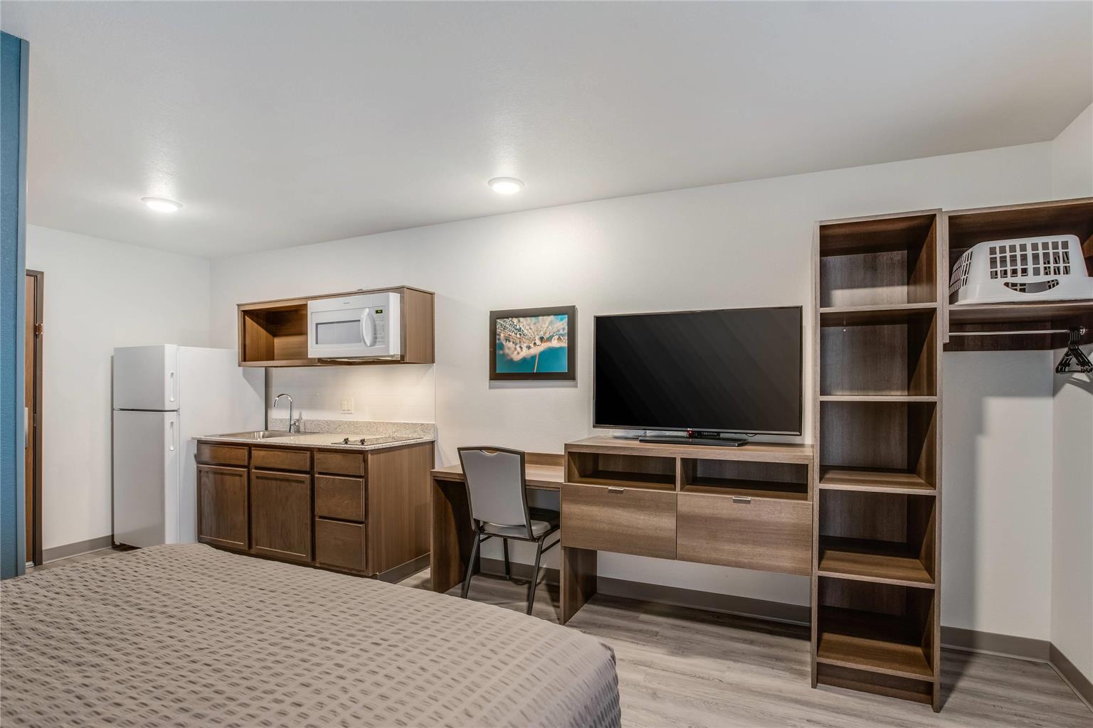WoodSpring Suites Novi Farmington - photo 19