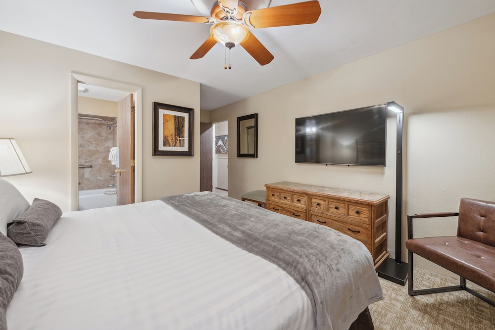 Eagle Point Resort - photo 17