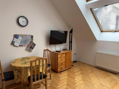 Gozsdu Spacious Apartment — 4-Star Luxury Hotel in Budapest, Hungary