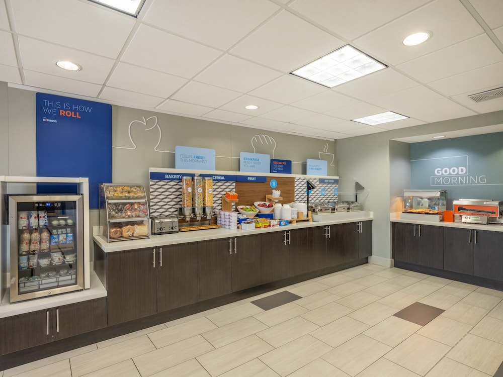 Holiday Inn Express Gas City by IHG - photo 34