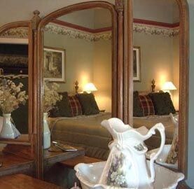 The Iron Gate Inn - photo 27