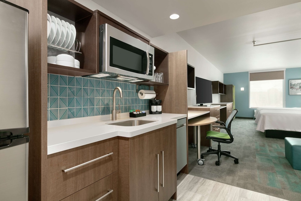 Home2 Suites by Hilton Norfolk Airport - photo 7