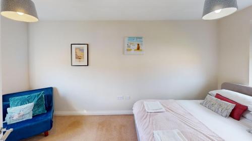 Honeybee Cottage Part of the The Bay Filey Holiday Village with pool gym and direct beach access pub restaurant tennis and meadows walks