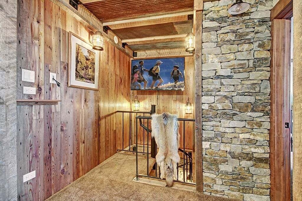 Beaver Run Peak 9 Penthouse by RedAwning - photo 48