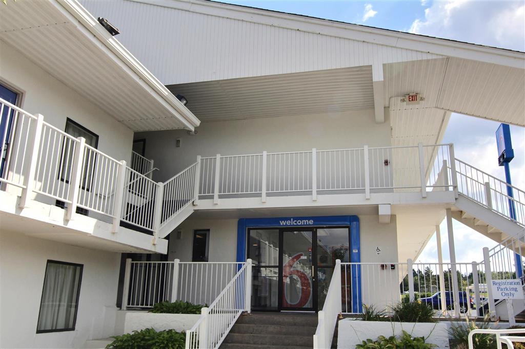 Motel 6 Middleburg Heights OH Cleveland - photo 4